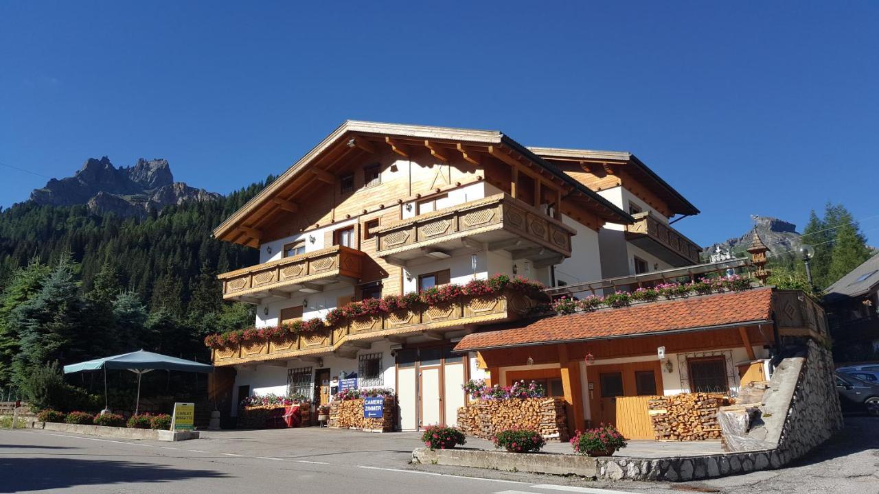 أرابّا Chalet Brigitte B&B المظهر الخارجي الصورة